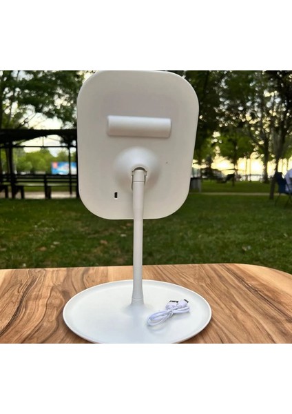 LED Işıklı Makyaj Aynası 3 Modlu USB Şarjlı Beyaz Dikdörtgen Taşınabilir Açı Ayarlı Makyaj Aynası