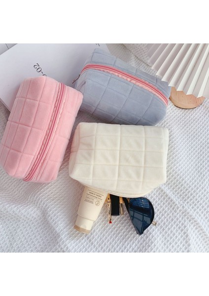 Internet Ünlüleri Büyük Kapasiteli Pembe Yastık Kalemlik (Yurt Dışından) fırsatları