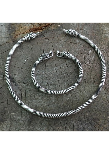 Saf Altın Rengi Viking Kurt Kafası Fenrir Torc Boyun Yüzüğü Ragnar El Yapımı Ağır Örülmüş Pirinç Tel Pagan Norse Armband (Yurt Dışından)