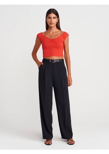 31775 Dantel Detaylı Omuzları Açık Top-Kırmızı fırsatları