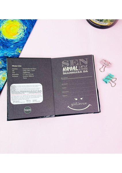 Mona Lisa Tasarımlı Sert Kapaklı Mini Defter indirimleri