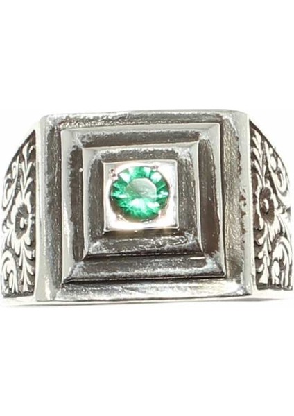 925 Ayar Gümüş Yeşil Zirkon Taşlı Piramit Yüzük