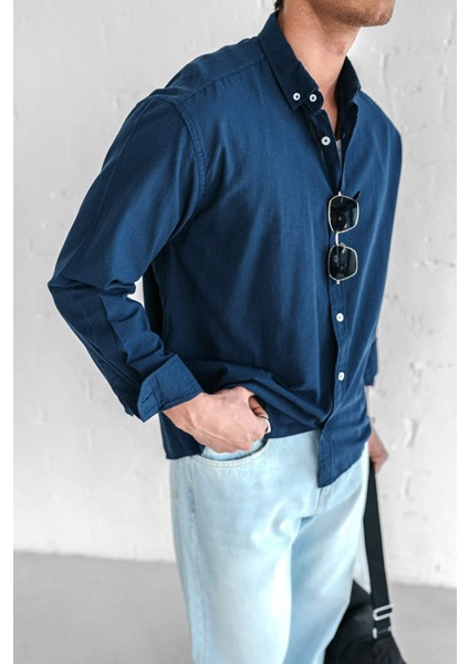 Erkek Relax Fit Rahat Kesim Ince Gömlek Lacivert indirimleri