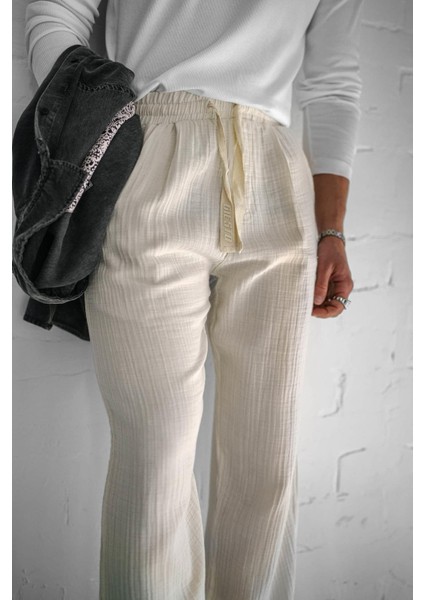 Erkek Rahat Kesim Baggy Fit Müslin Pantolon Ekru fırsatları