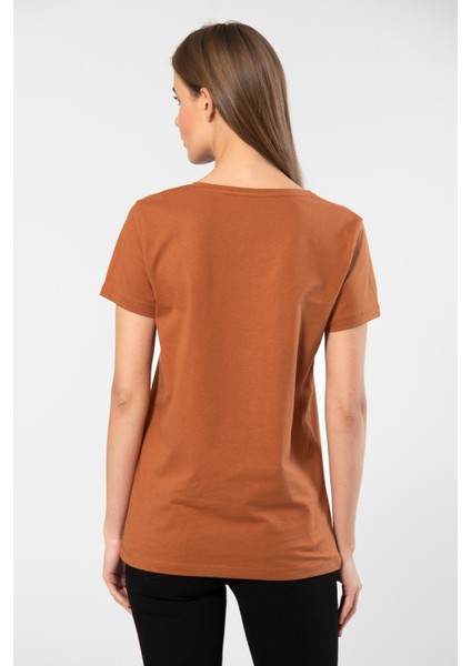 Venice Kısa Kollu V Yaka Kadın T-Shirt Tarçın modelleri