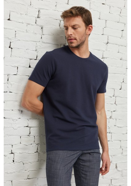 AC&Co / Altınyıldız Classics Erkek Lacivert Slim Fit Dar Kesim Modal Bisiklet Yaka Yumuşak Tuşeli Esnek Basic Tişört
