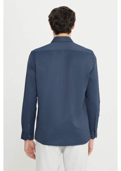 Erkek Lacivert Slim Fit Dar Kesim Italyan Yaka Armürlü Gömlek