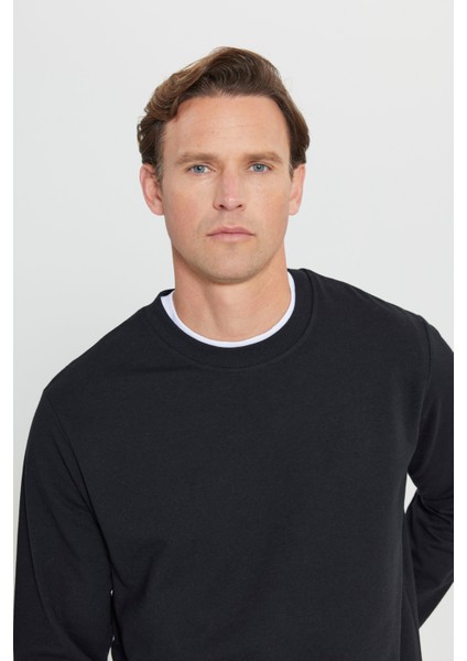 Erkek Siyah Standart Fit Normal Kesim 2 İplik Recycle Pamuklu Bisiklet Yaka Sweatshirt
