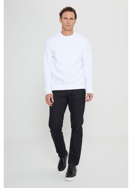 Erkek Beyaz Standart Fit Normal Kesim Içi Polarlı 3 Iplik Bisiklet Yaka Sweatshirt fiyatları