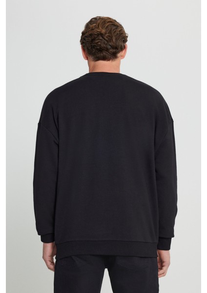 Erkek Siyah Oversize Bol Kesim 3 Iplik Bisiklet Yaka Pamuklu Sweatshirt
