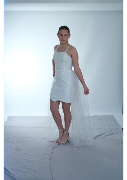 Kız Çocuk Abiye Krep Kumaş Krem Mini Şerit Taşlı Askılı Çıkabilen Tül Kuyruklu Abiye Elbise 10-15 Yaş fiyatları