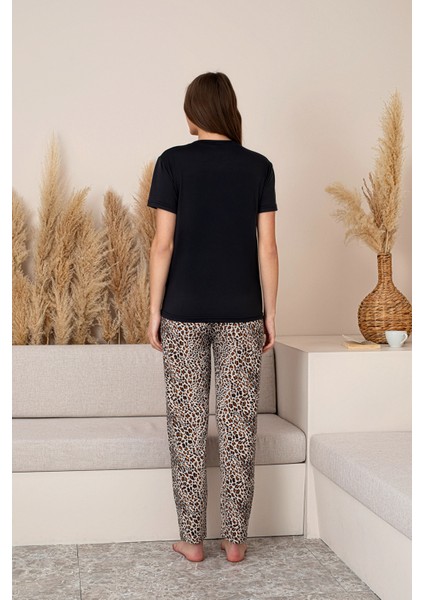 Slim Fit Desenli Kısa Kol Mevsimlik Kadın Pijama Takımı modelleri