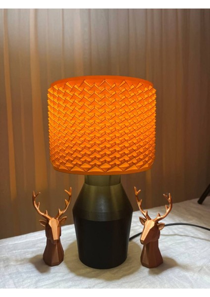 Modern Tasarım Sütlü Kahve Şapka Abajur Beyaz Siyah Gövde