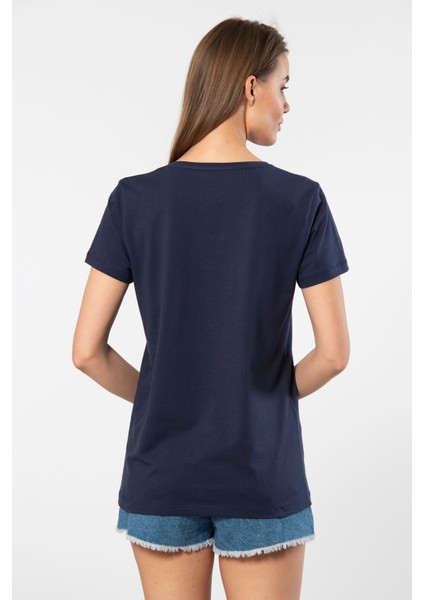 Venice Kısa Kollu V Yaka Kadın T-Shirt Laci modelleri