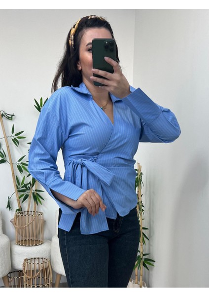 Mavi Çizgili Bağlamalı Poplin Gömlek