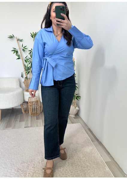 Mavi Çizgili Bağlamalı Poplin Gömlek