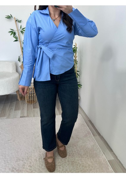 Mavi Çizgili Bağlamalı Poplin Gömlek