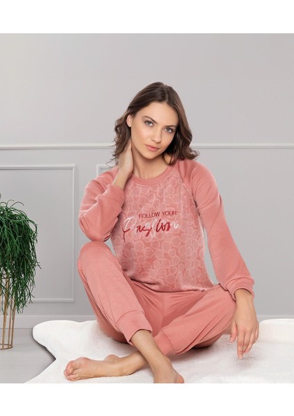 Uzun Kol Jakarlı Kumaş Yumuşak Kışlık Nakış Detaylı Şık Zarif Pijama Takım Dowry 09-162 fiyatları