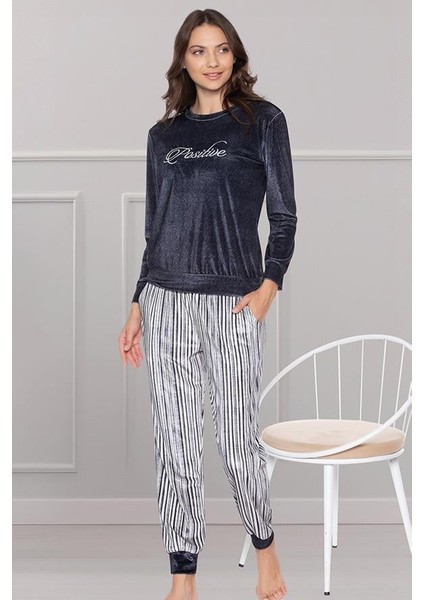 Kadife Uzun Kol Desenli Yumuşak Kışlık Nakış Detaylı Şık Zarif Pijama Takım Dowry 09-155 fırsatları