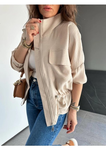 Qimene Kadın Iri Cepli Beli Büzgülü Bol Yakalı Düz Oversize Mont