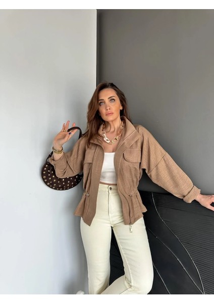 Qimene Kadın Iri Cepli Beli Büzgülü Bol Yakalı Düz Oversize Mont