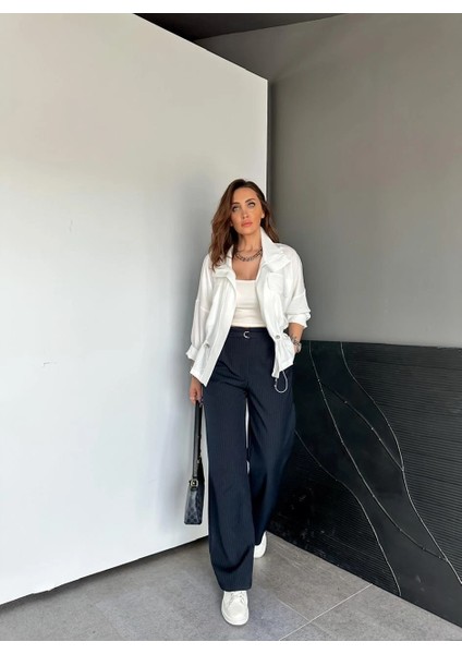 Qimene Kadın Iri Cepli Beli Büzgülü Bol Yakalı Düz Oversize Mont