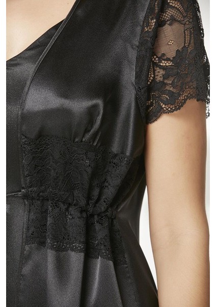 Siyah Saten Dantelli 3'lü Kadın Sabahlık-Şort Takım 2480 fırsatları