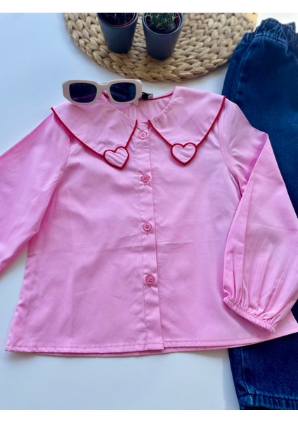 Kalp Detaylı Pembe Gömlek ve Koyu Mavi Kot Pantolon Takım indirimleri