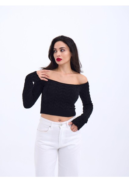 42241 Triko Kayık Yaka Crop-Siyah