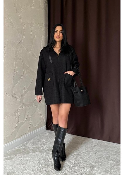 Siyah Armalı Kapşonlu Peluş Ceket