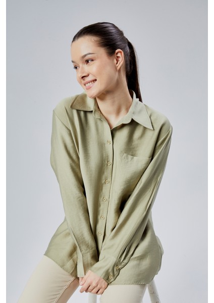 Yeşil Yırtmaç Detaylı Oversize Gömlek fiyatları