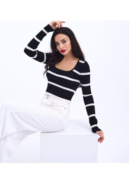 42221 Triko Çizgili Fitilli Crop-Siyah-Ekru