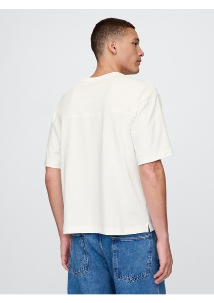 Erkek Kırık Beyaz Oversized Athletic Logo T-Shirt fırsatları