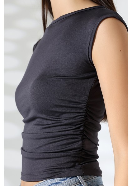 Kayık Yaka Japone Kol Büzgülü Basic Kolsuz Kadın T-Shirt 21895 Füme fiyatları