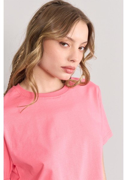 Çetinkaya Fithit 8286 Bayan Bisiklet Yaka 30/1 Compact Penye Süprem Crop T-Shirt Nar Çiçeği modelleri
