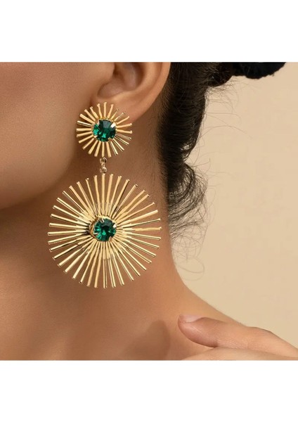 Çivilerle Kaplı Yeşil Taşlı Kaın Bohem Tasarım Küpe 1 Çift