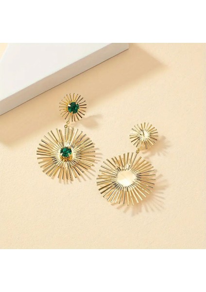 Çivilerle Kaplı Yeşil Taşlı Kaın Bohem Tasarım Küpe 1 Çift fırsatları