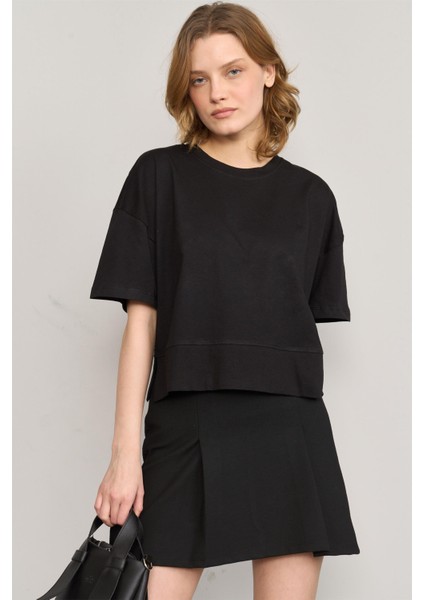 Çetinkaya Fithit 8260 Bayan Bisiklet Yaka 30/1 Penye Süprem Yırtmaçlı Crop T-Shirt Siyah