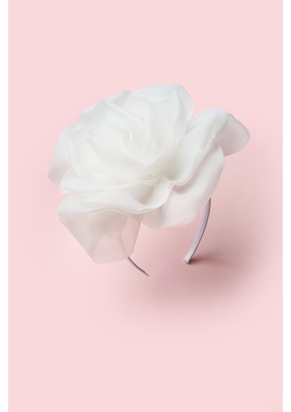 Beyaz Büyük Gül Detaylı Kız Çocuk Taç