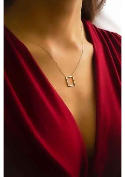 14 Ayar Altın Kare Kolye