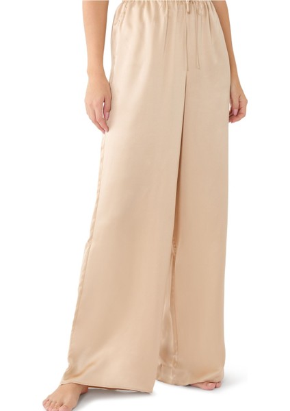 Şık Kadın Saten Pijama Takımı