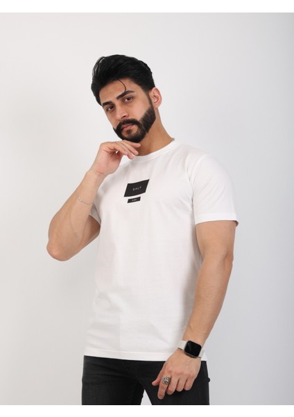 Erkek Bisiklet Yaka Baskı Detaylı Relaxed Fit Tişört