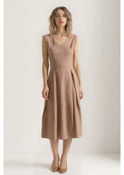 V Yaka Kuşaklı Krinkıl Kumaş Midi Elbise fiyatları