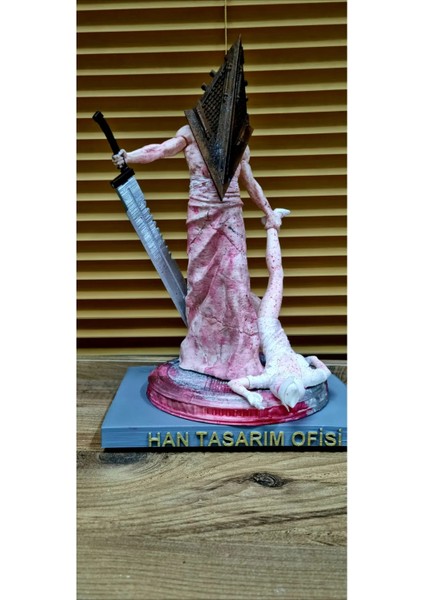 Pyramid Head 29 cm Figür Silent Hill Nurse