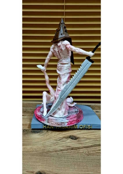Pyramid Head 29 cm Figür Silent Hill Nurse