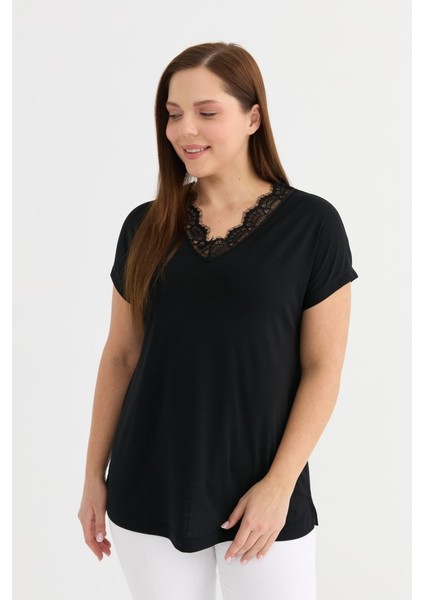 Büyük Beden Düşük Kol Yakası Dantelli Penye Bluz fiyatları