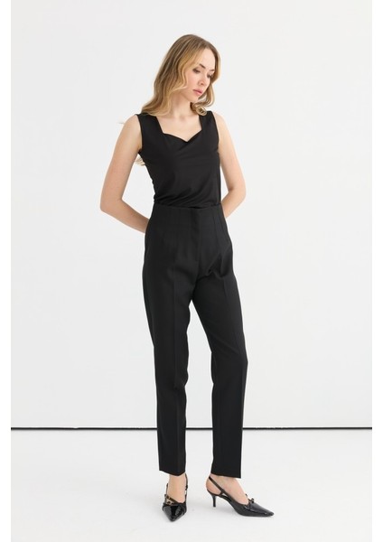 Çift Pensli Cepsiz Pantolon