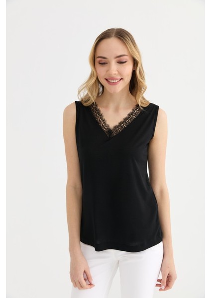 Önü V Arkası V Dantelli Penye Bluz