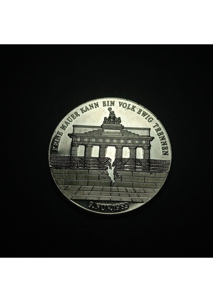39963680261C12D2FA Berlin Duvarı'nın Yıkılışı Temalı Çil Madalya 21,58GR. 40MM