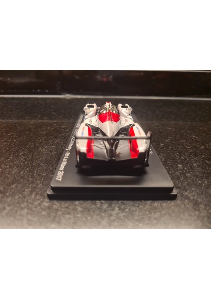 1/43 Toyota TS050 Hybrid 2017 Le Mans Buemi - Davidson​ modelleri